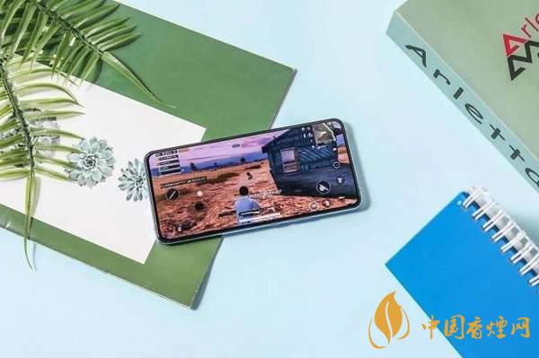 iqoo5值得入手嗎？旗艦“水桶機”入手到底虧不虧！