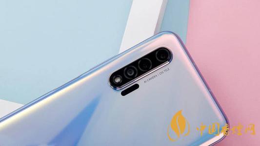 華為手機銷量或跌八成！華為手機是否會降價？