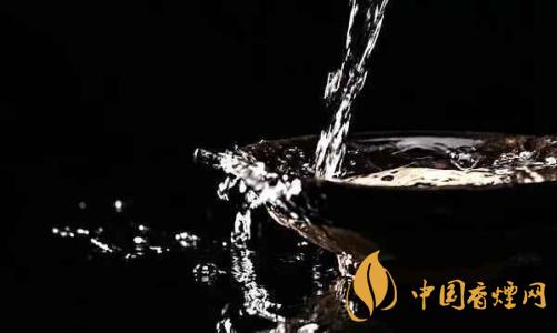 純糧酒對(duì)身體的好處都有哪些 純糧酒十大作用介紹