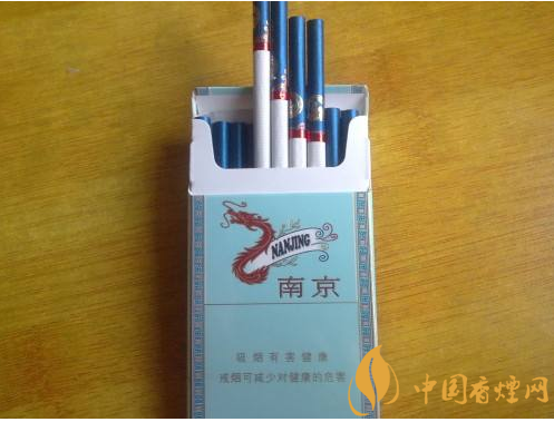 過年待客買什么香煙好，中華撐場面軟云看內(nèi)在