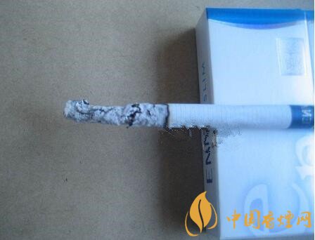 紅金龍硬藍愛你多少錢一包 紅金龍硬藍愛你口感及參數(shù)介紹